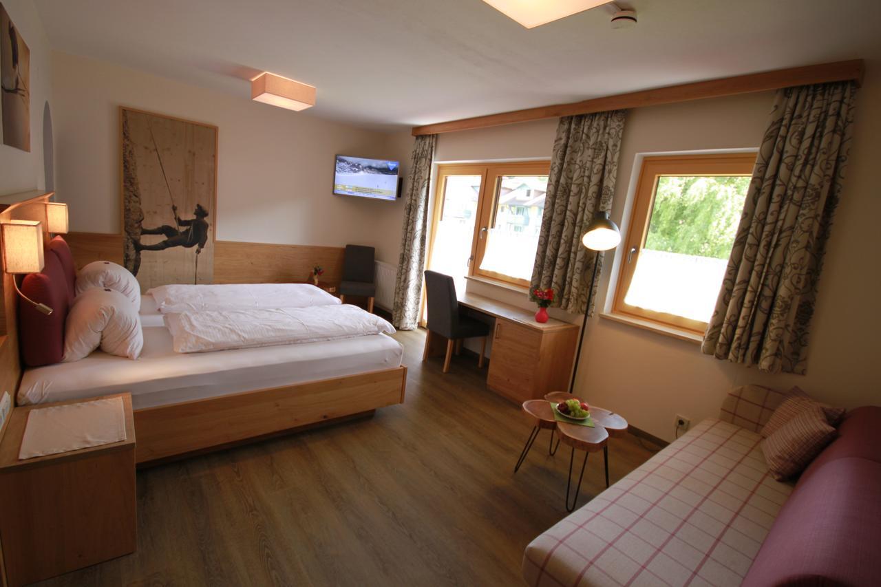 Haus Alexander Hotel Schladming Bagian luar foto